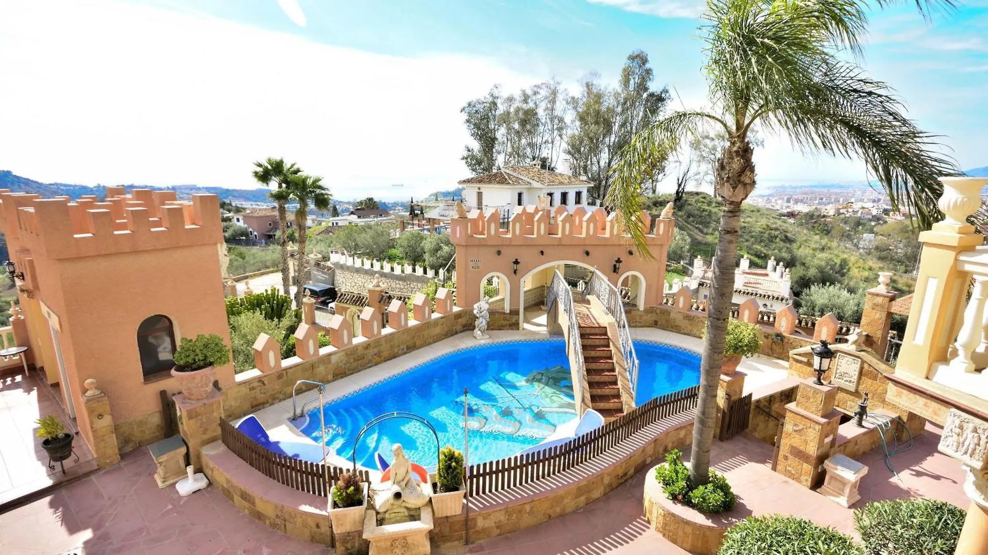 Villa Rural En Malaga Con Piscina Y Vistas Al Mar