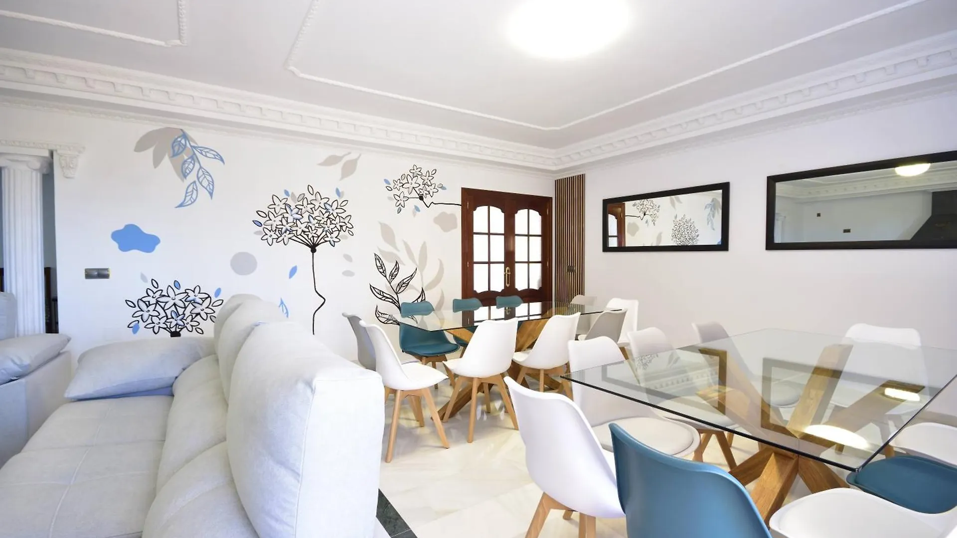 Villa Rural En Malaga Con Piscina Y Vistas Al Mar