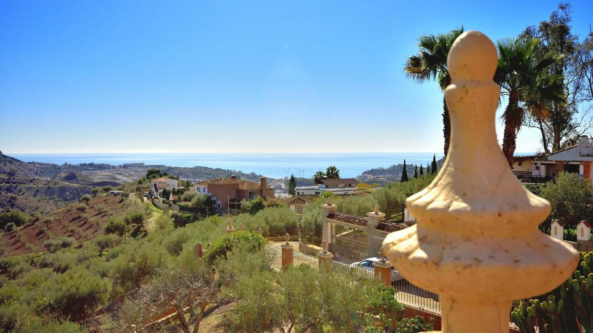 Villa Rural En Malaga Con Piscina Y Vistas Al Mar