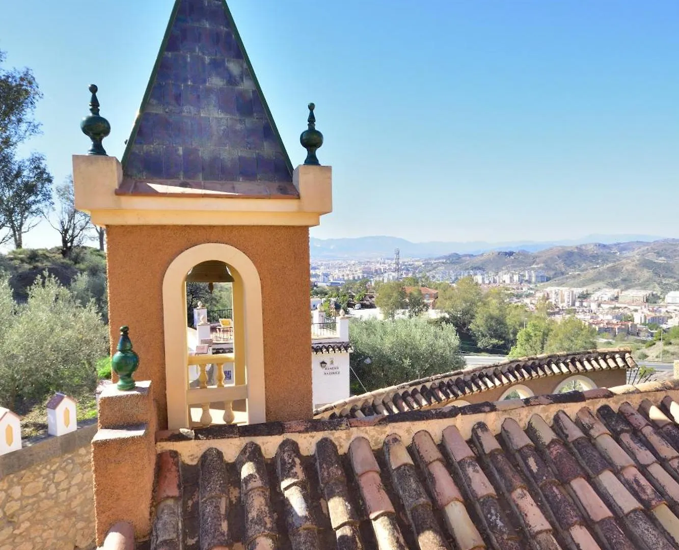 Villa Rural En Malaga Con Piscina Y Vistas Al Mar