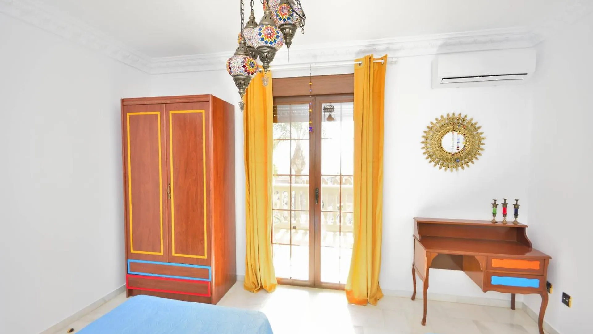 Villa Rural En Malaga Con Piscina Y Vistas Al Mar
