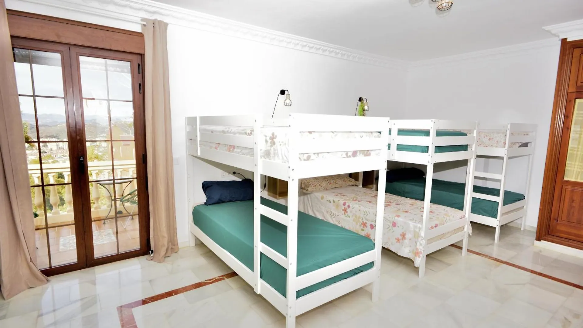 Villa Rural En Malaga Con Piscina Y Vistas Al Mar 0*,