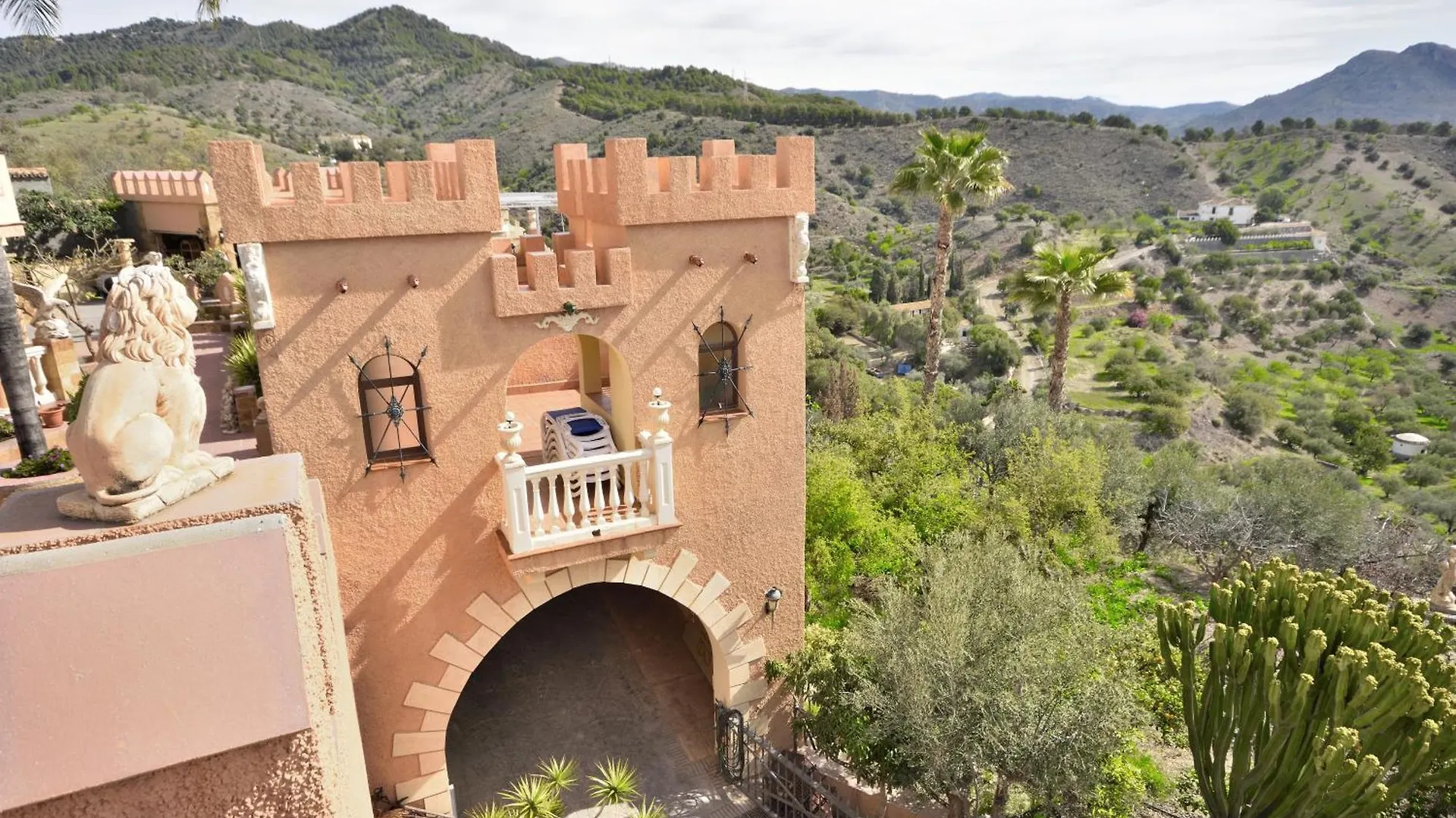 Villa Rural En Malaga Con Piscina Y Vistas Al Mar
