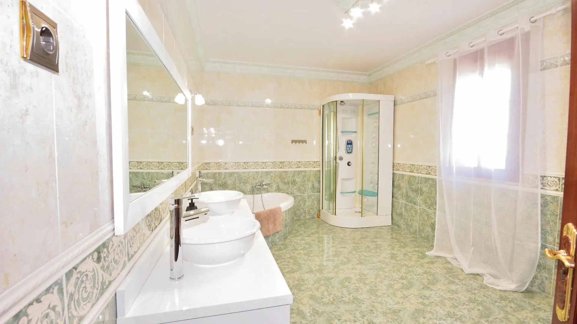 Villa Rural En Malaga Con Piscina Y Vistas Al Mar Spain