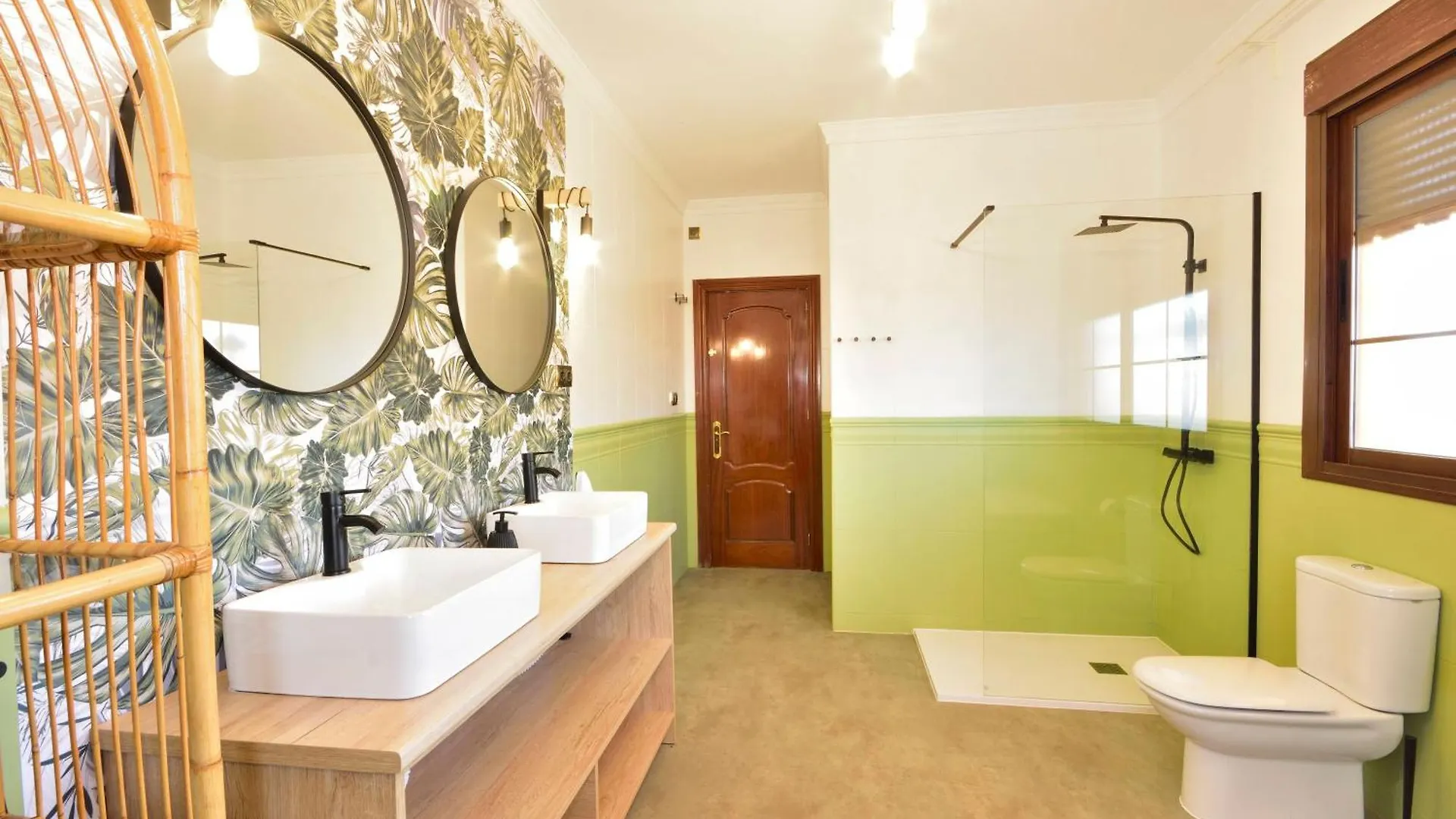 Villa Rural En Malaga Con Piscina Y Vistas Al Mar